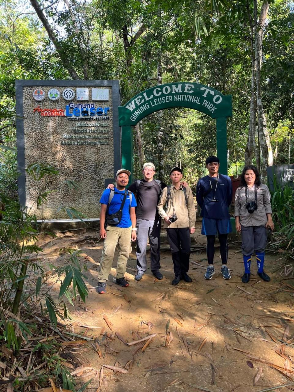 Pongo Guest House & Jungle Trekking Bukit Lawang Zewnętrze zdjęcie